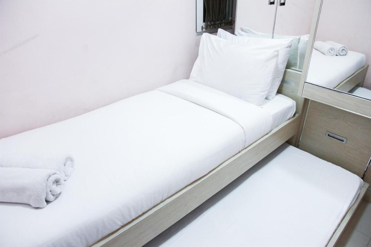 Best Price 2BR Mutiara Bekasi Apartment By Travelio Bagian luar foto