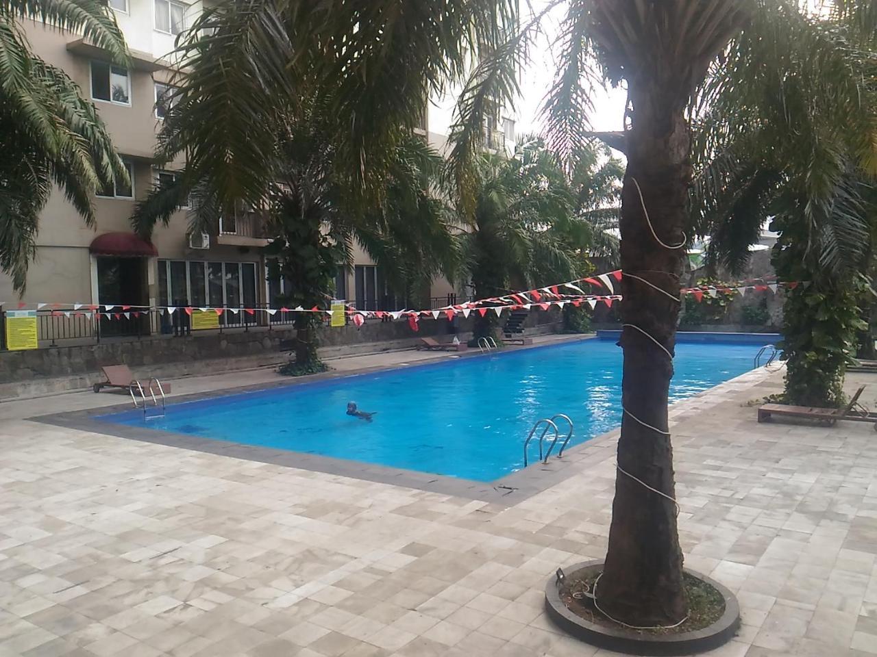 Best Price 2BR Mutiara Bekasi Apartment By Travelio Bagian luar foto