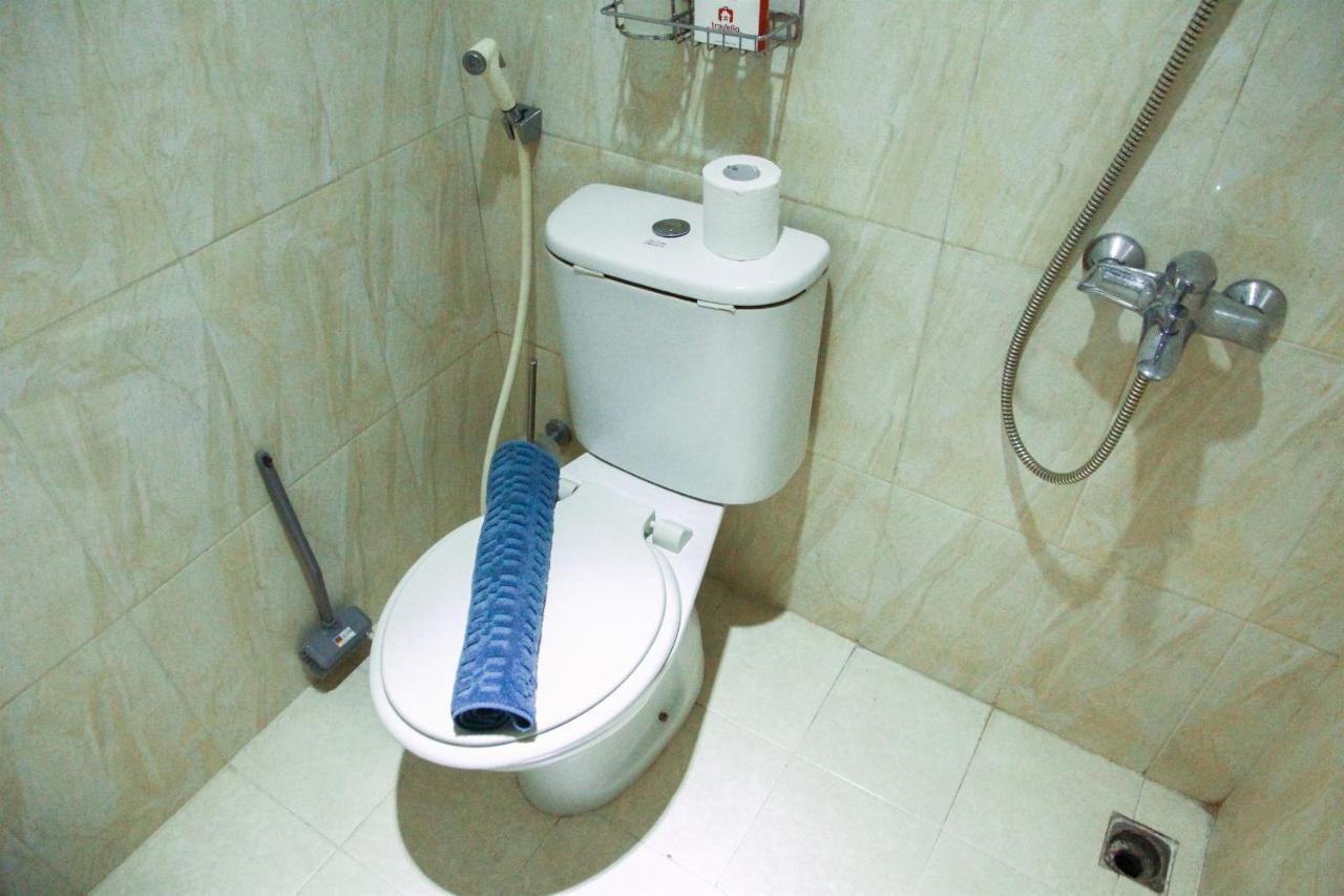 Best Price 2BR Mutiara Bekasi Apartment By Travelio Bagian luar foto